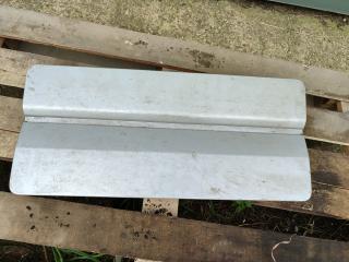 крышка бардачка(бомболюк) Mercedes-Benz Actros 1 поколение (MP1) 2002, 11.9 л., OM 541.926, дизель, АКПП, грузовик, 9418901676