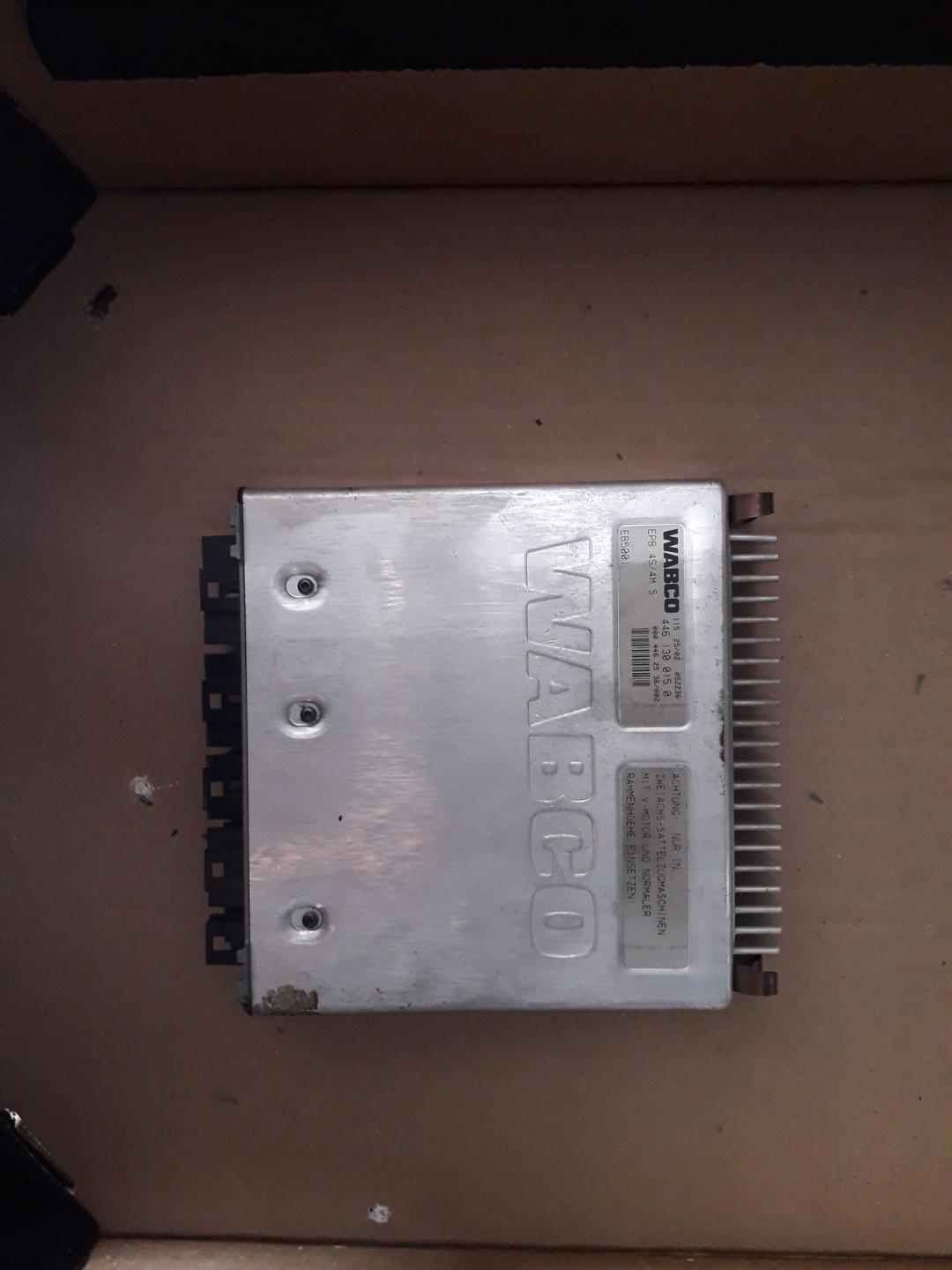 Блок управления EPB Mercedes-Benz Actros 1 поколение (MP1) 2002, 11.9 л., OM 541.926, дизель, АКПП, грузовик, 4461300150 - фото №1