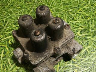 Клапан защитный 4-х контурный MAN TGX 1 поколение 2008, 10.5 л., D 2066 LF 25, дизель, МКПП, 9347144000, 81521516098