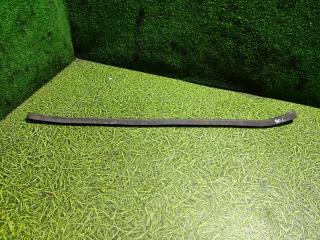 Уплотнитель стекла Renault T-Series 1 поколение 2014, дизель, АКПП, 7482355104