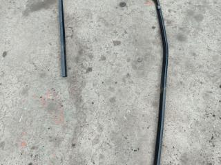 Уплотнитель стекла Renault T-Series 1 поколение 2014, дизель, АКПП, 7482122194