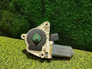 моторчик стеклоподъемника передний левый Mercedes-Benz Actros 4 поколение (MP4) 2012, 12.8 л., OM 471.909, дизель, АКПП, 9607201146