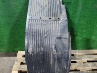 подкрылок кабины лев. верх. Volvo FH 3 поколение 2013, 12.8 л., D13C460, дизель, АКПП, 82110404