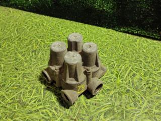 Клапан защитный 4-х контурный MAN TGA 1 поколение 2006, 10.5 л., D 2066 LF 01, дизель, МКПП, 81521516095