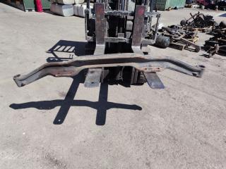 балка подвески передняя (подрамник) Renault T-Series 1 поколение 2014, дизель, АКПП, 1026882, 22115152, 22115153