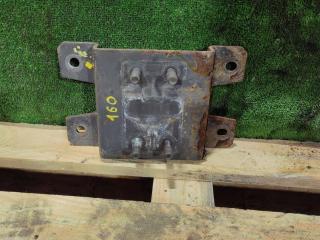 крепление ( кронштейн ) крыла Renault T-Series 1 поколение 2014, дизель, АКПП, 21399871