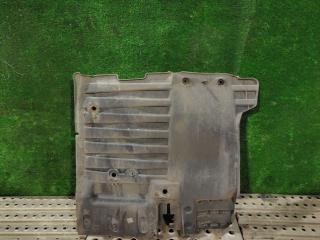 подкрылок кабины лев. Renault T-Series 1 поколение 2014, дизель, АКПП, 82574790, 7482574792