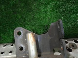 кронштейн (крепление) Renault T-Series 1 поколение 2014, дизель, АКПП, 21243556