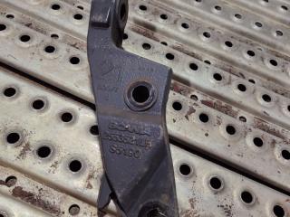 кронштейн рессоры Scania 6-series 2017, 12.7 л., DC 13.148, дизель, АКПП, правый руль, 2553521