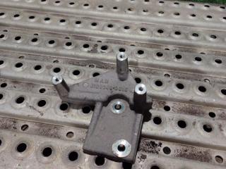 кронштейн (крепление) MAN TGX 1 поколение 2016, 12.4 л., D 2676 LF 52, дизель, АКПП, правый руль, 51063403015