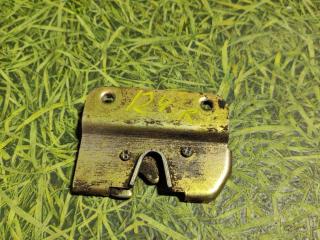 замок бардачка DAF XF 105 1 поколение 2008, дизель, МКПП, 1346452