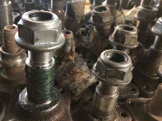 цапфа задняя Renault Logan 1 поколение 2009, 95218141, 95218142