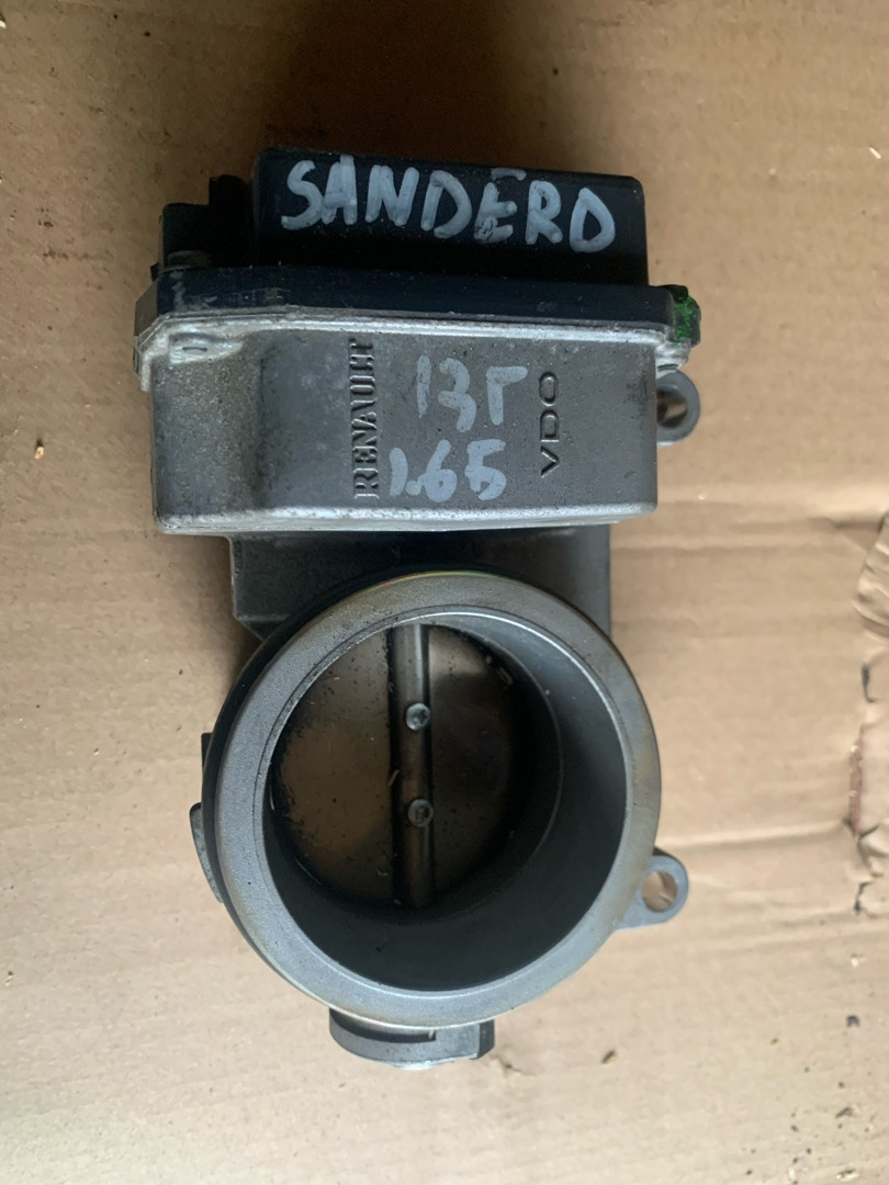 заслонка дроссельная Renault Duster 1 поколение 2015, бензин, 8200063652, 8200123061 - фото №1