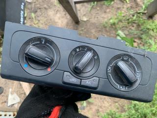 блок управления печки / климат-контроля Volkswagen Polo 5 поколение 2014, седан, 6RF820045C