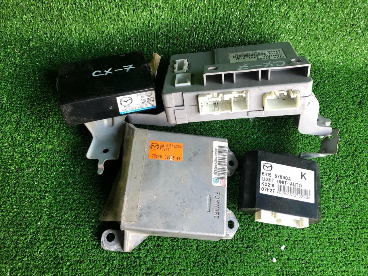 блок управления (другие) Mazda CX-7 1 поколение 2009, L37L18881E - фото №1