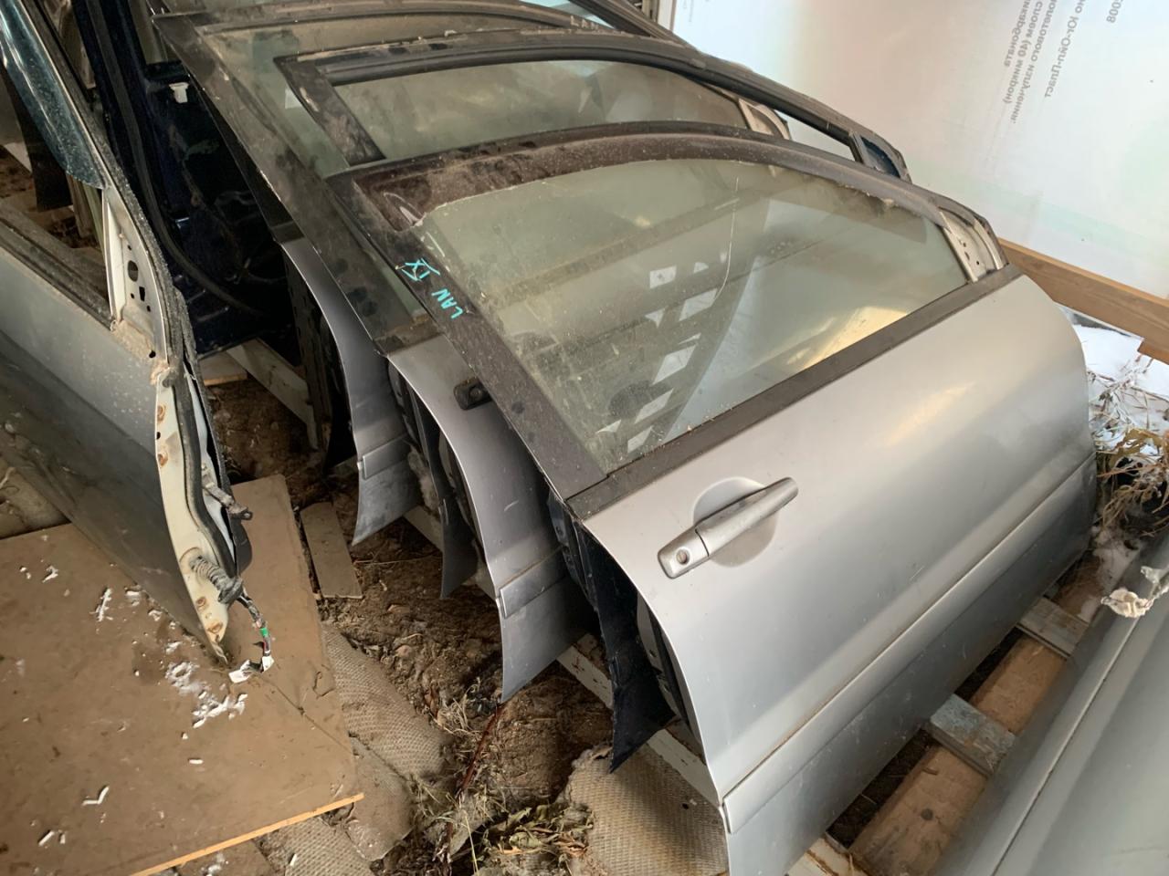 дверь передняя правая Mitsubishi Lancer 9 поколение 2008, MN150436, 5700A168, MN150436, 5700A168 - фото №1