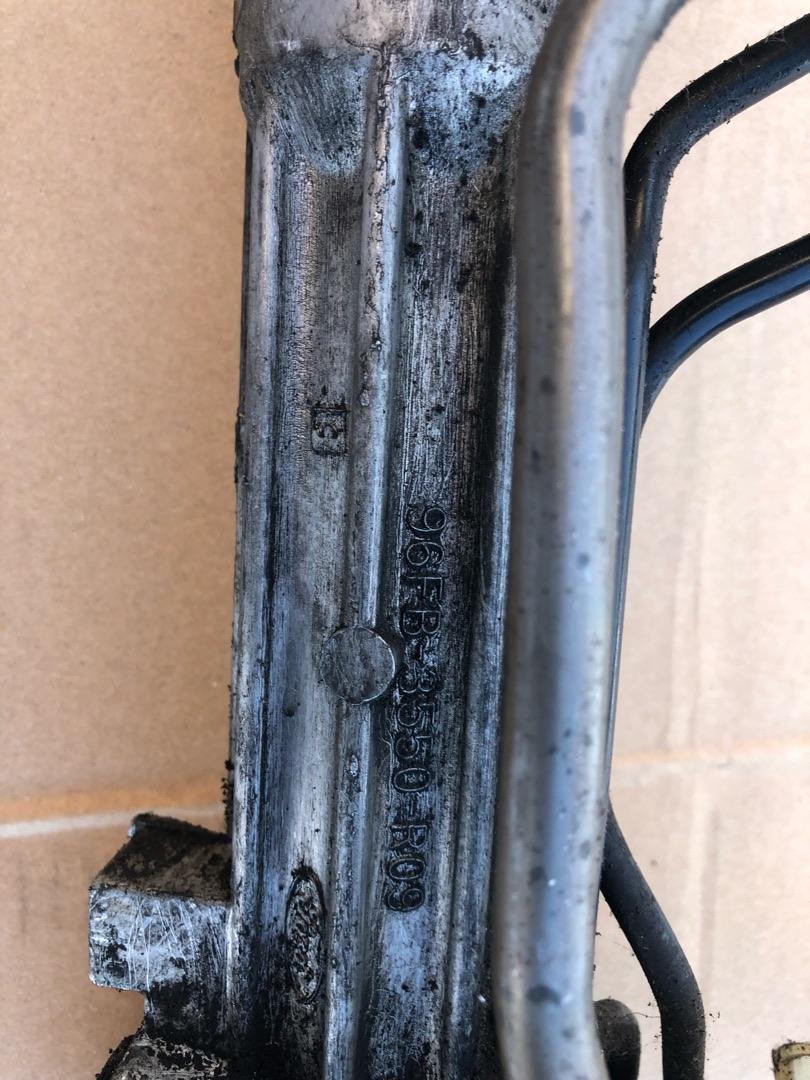 рулевая рейка Ford Fiesta 4 поколение 1999, 96FB3550R09 - фото №1