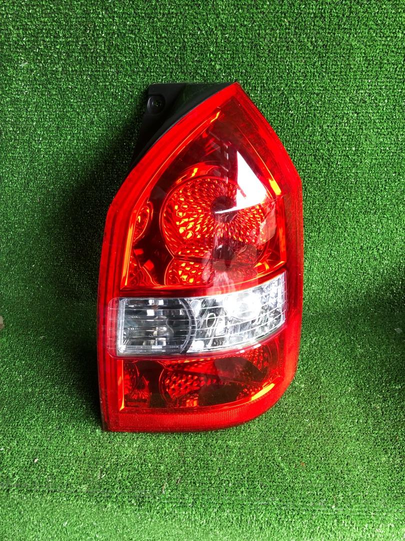 фонарь задний Hyundai Tucson 1 поколение 2010, 92401-2E010 - фото №1