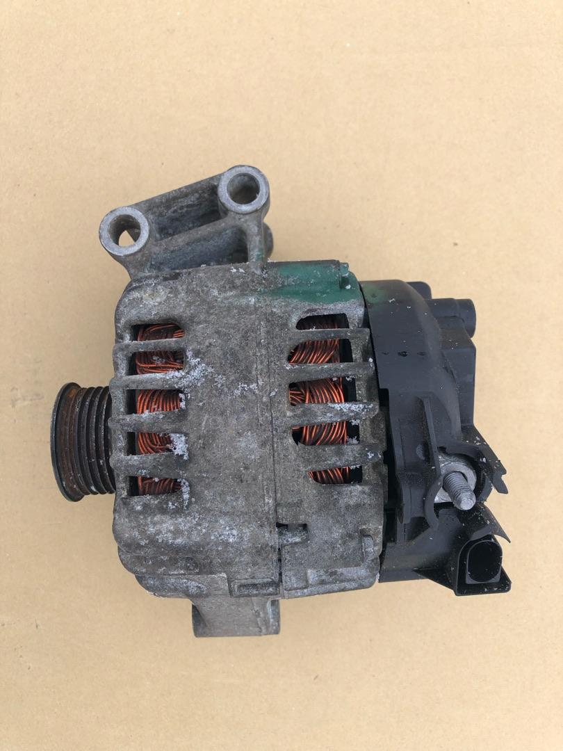 генератор Ford Focus 3 поколение 2012, бензин - фото №1