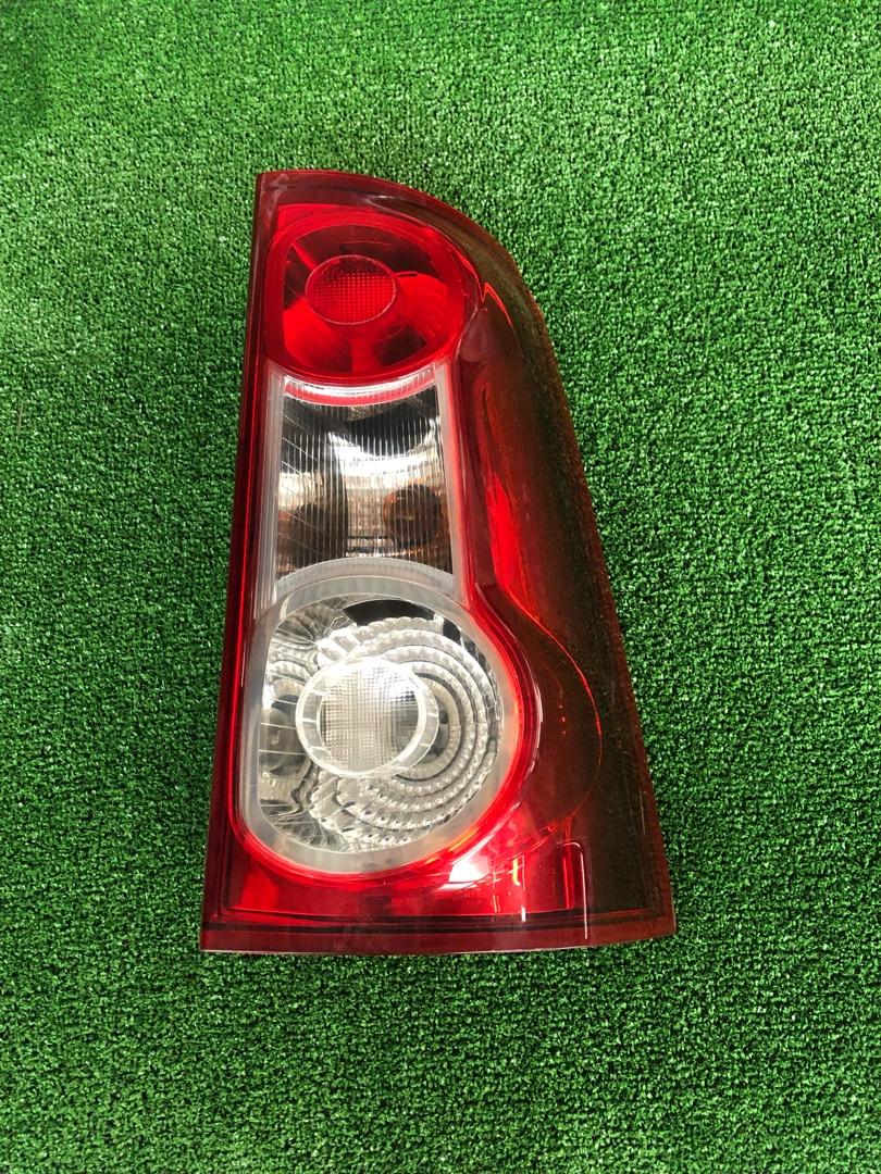 фонарь задний правый Lada Largus 1 поколение 2012, 93190951 - фото №1