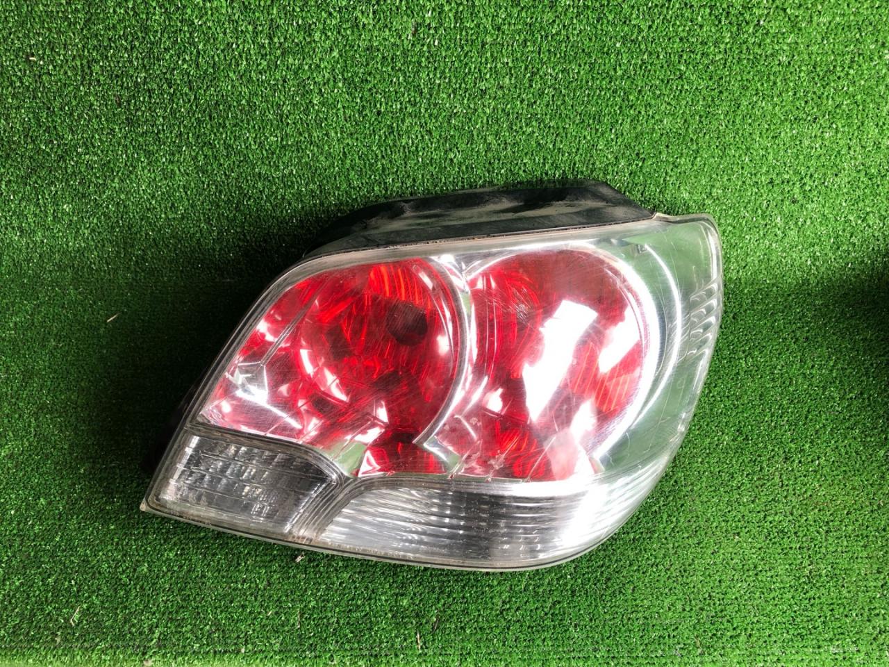 фонарь задний правый Mitsubishi Outlander 1 поколение 2003, внедорожник 5 дв. - фото №1