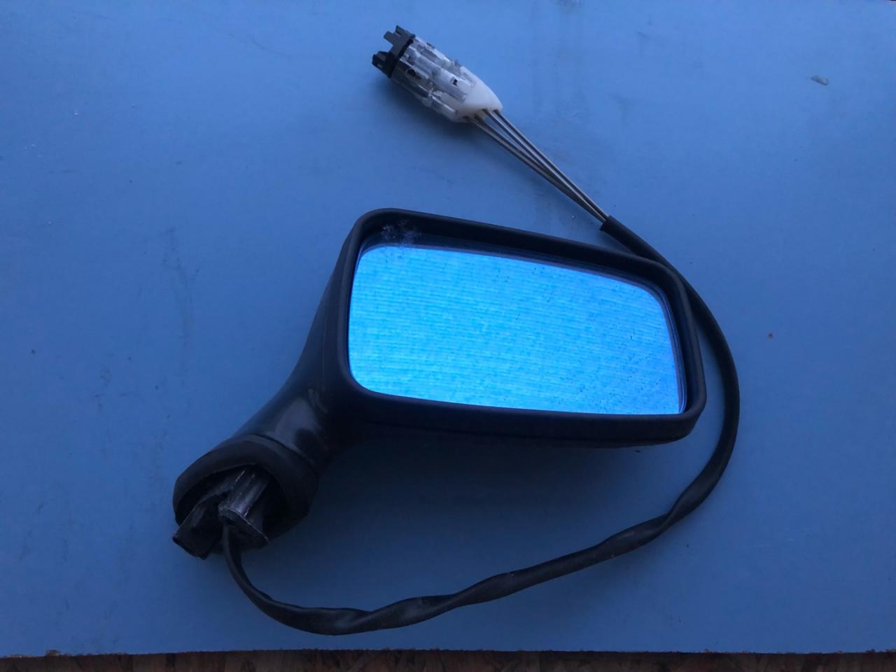 зеркало наружное правое Audi 80 B3 1991, 893857502G3FZ, 388ADD009C - фото №1