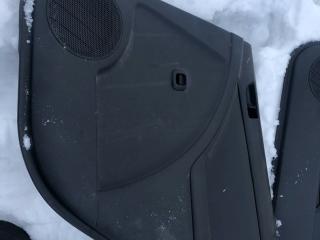 обшивка двери задняя правая Pontiac Vibe 1 поколение (2002 - 2004)