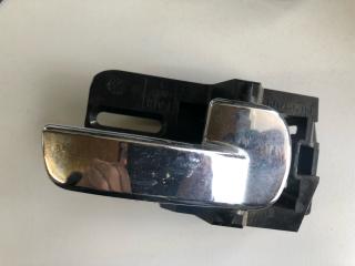 ручка внутренняя передняя правая Nissan Qashqai 1 поколение (2006 - 2010)