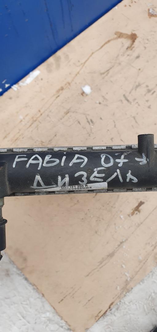 радиатор (основной) Skoda Fabia 1 поколение (6Y) (1999 - 2004), дизель - фото №1