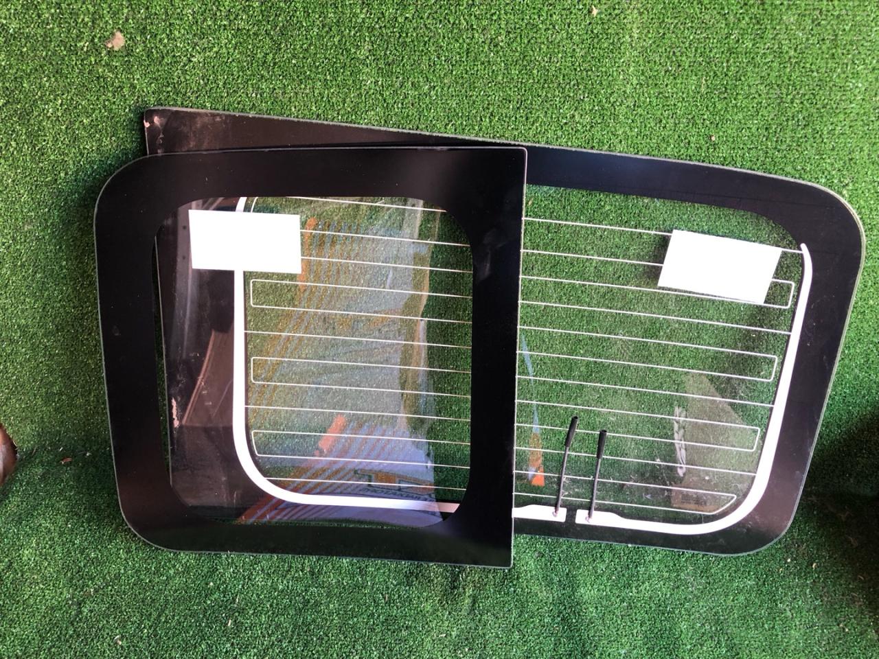 стекло заднее Lada Largus 1 поколение 2013, 57705SJ010 - фото №1