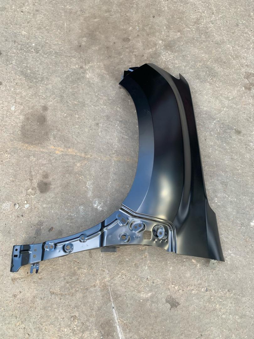 крыло переднее левое Renault Duster 2 поколение 2021 - фото №1
