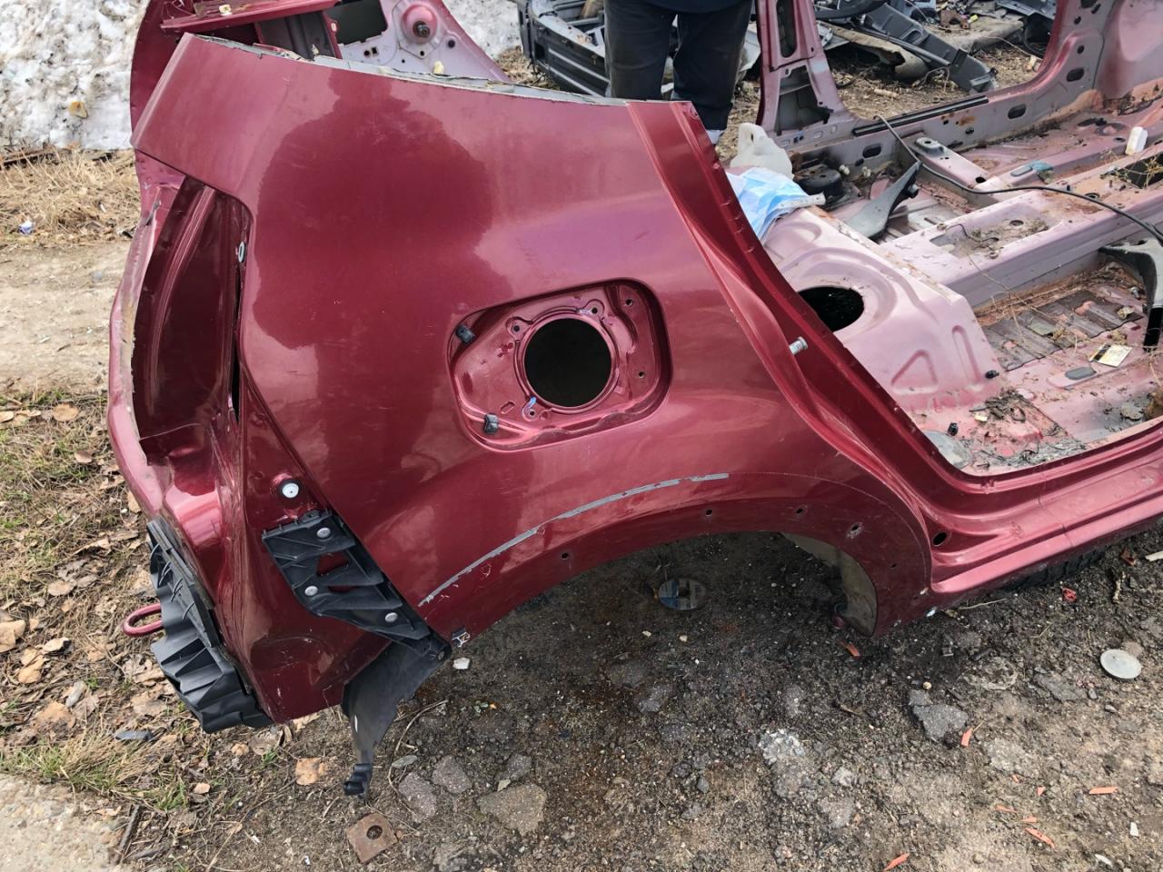 крыло заднее правое Renault Sandero Stepway 1 поколение 2012 - фото №1