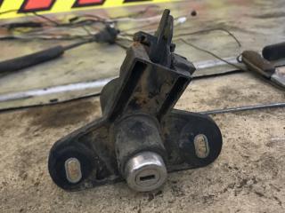 кнопка открытия багажника Opel Omega B 1997