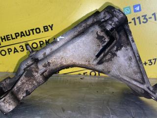 кронштейн двигателя Volkswagen Passat B3 1992, 1.6 л., TDi, SB, дизель, МКПП, универсал, передний привод, SB, TDI