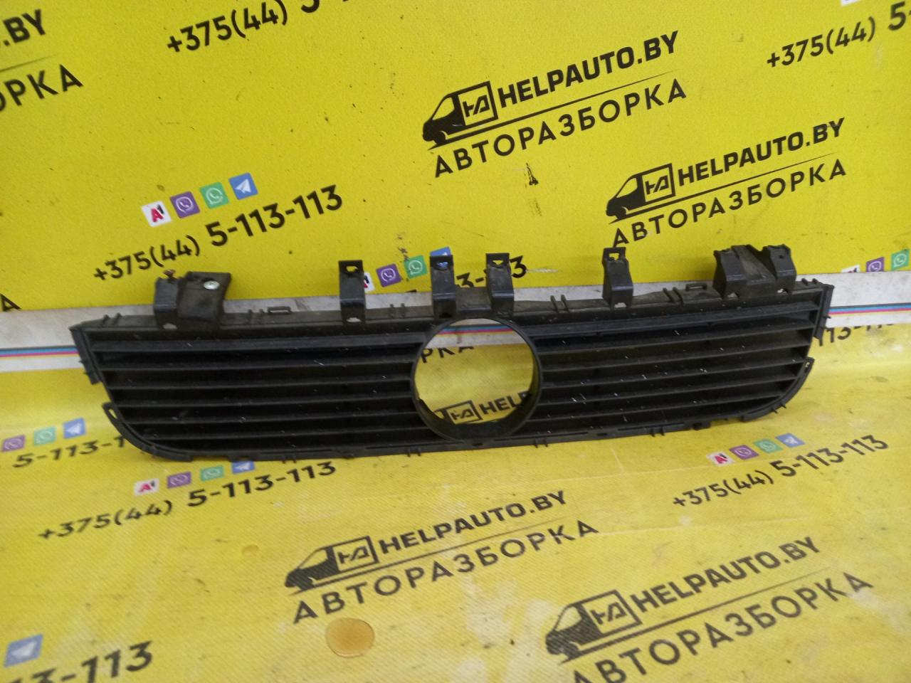 решетка радиатора Opel Vectra A 1994, 1.7 л., дизель, МКПП, седан - фото №1