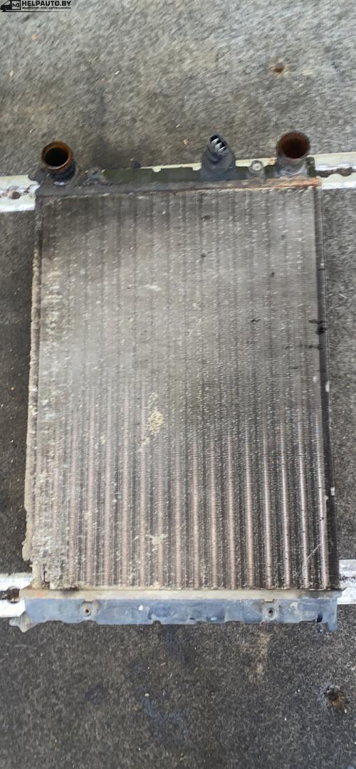 радиатор (основной) Volkswagen Golf 3 поколение 1993, 1.4 л., i, бензин, МКПП, хетчбэк 5 дв., передний привод, ABD, MONO - фото №1