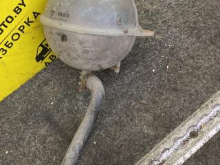 бачок расширительный Volkswagen Passat B3 1991, 1.8 л., бензин, МКПП, универсал, передний привод