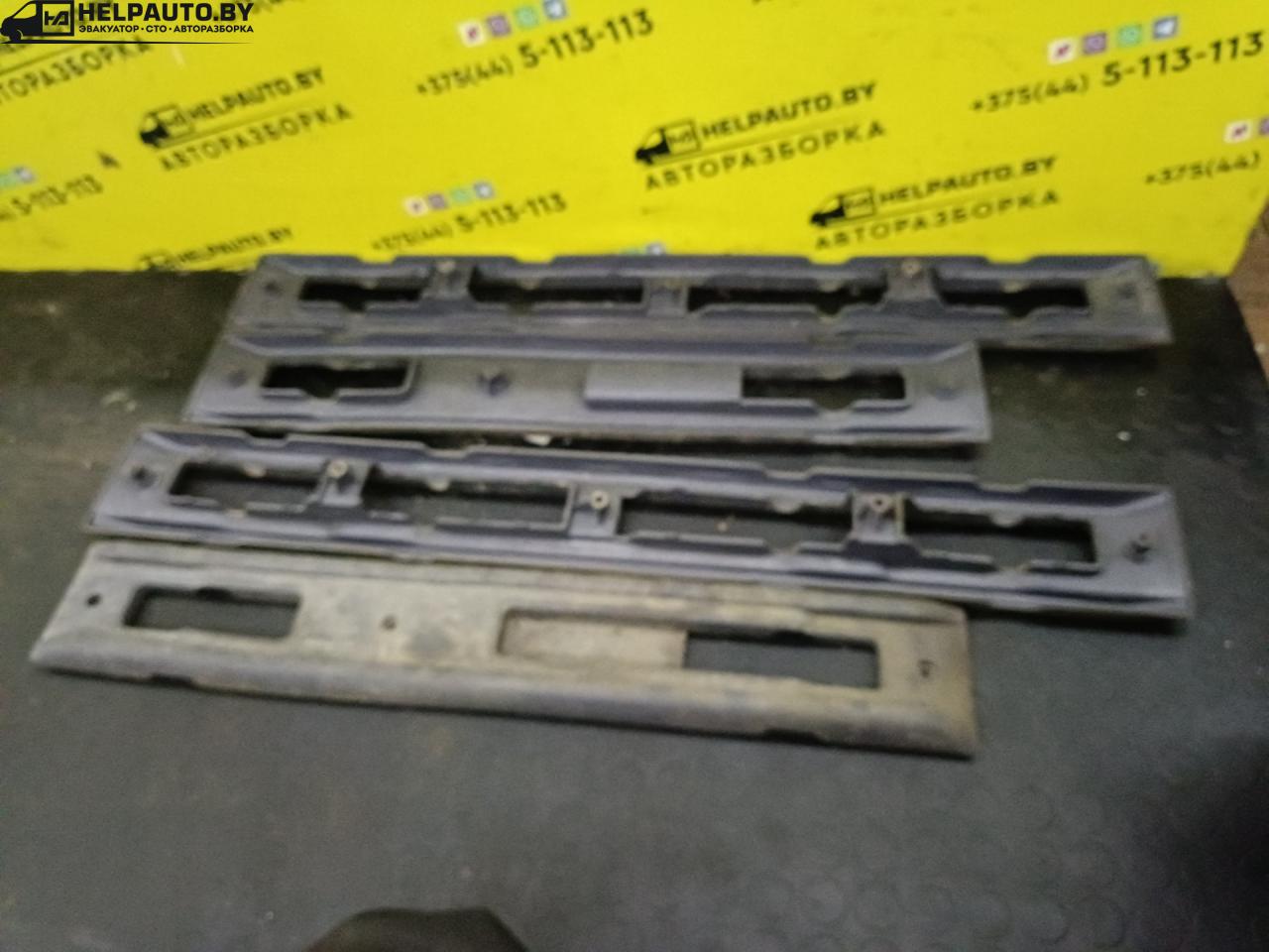 пластик Dodge Caravan 3 поколение 1998, 2.4 л., i, бензин, АКПП, минивэн, ADZ - фото №1