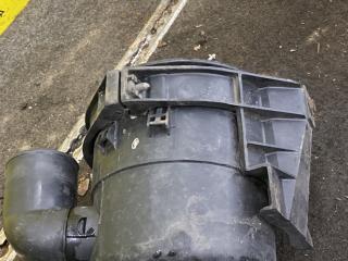 корпус воздушного фильтра Renault Safrane 1 поколение (1992 - 1996), 2.2 л., бензин, МКПП, синий, хетчбэк 5 дв., J7T