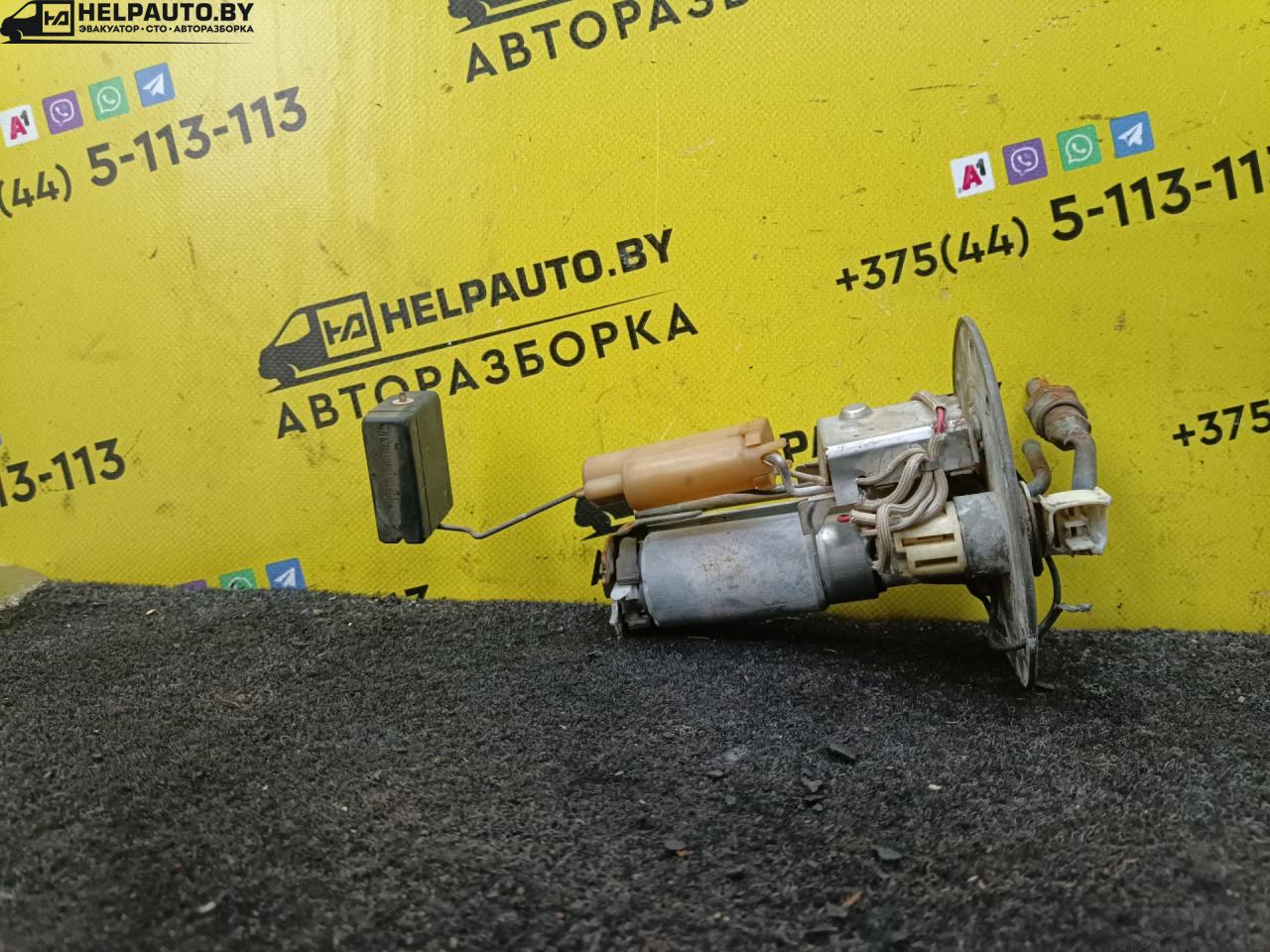 колба в бак Mitsubishi Galant 7 поколение 1994, 2.0 л., i, бензин, МКПП, седан, передний привод - фото №1
