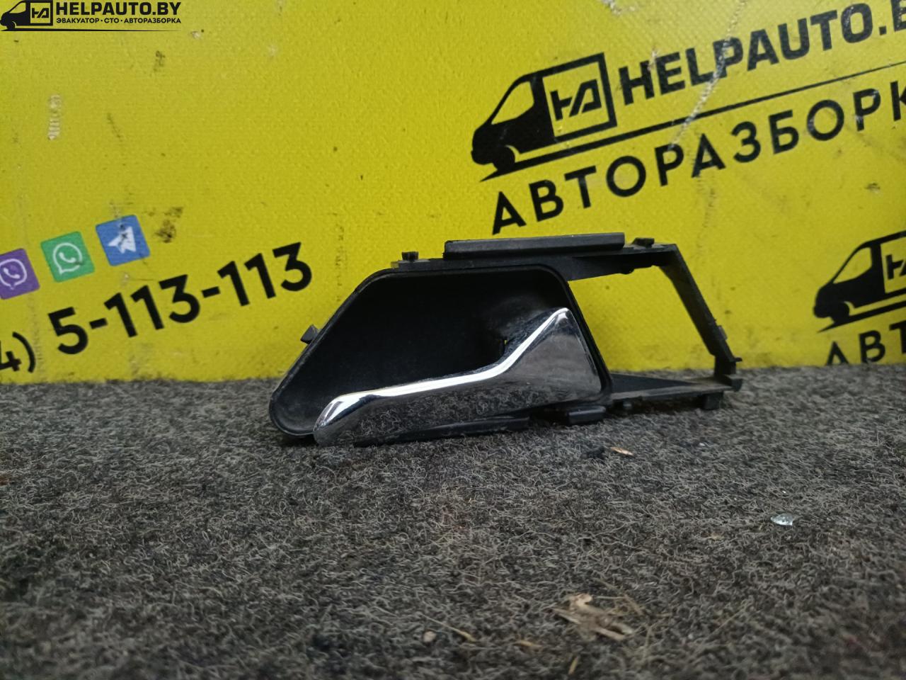 ручка внутренняя передняя правая Mercedes-Benz E-Класс 1 поколение 1987, 2.3 л., i, бензин, МКПП, седан, задний привод, M102 - фото №1