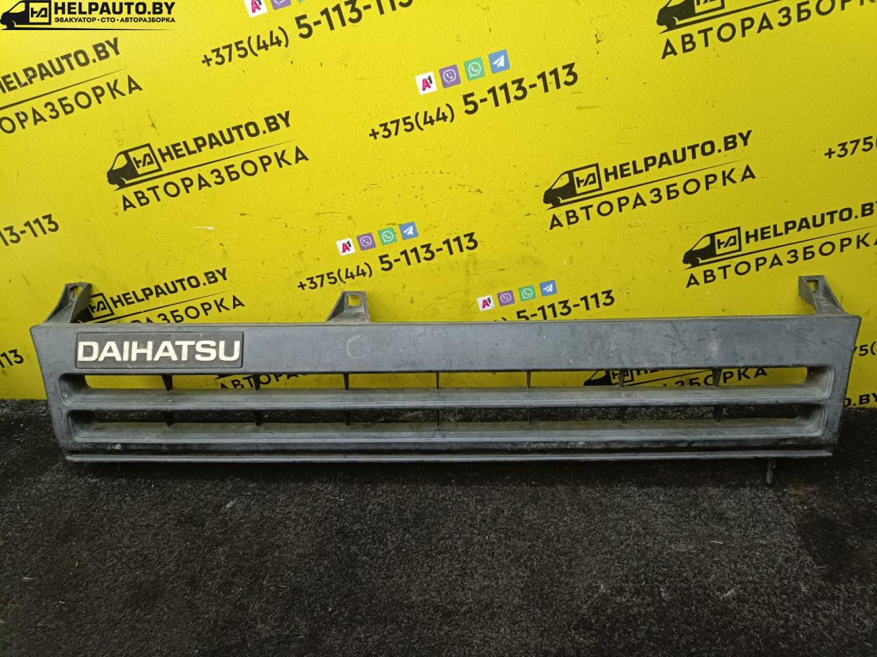 решетка радиатора Daihatsu Charade 4 поколение G200 1994 - фото №1