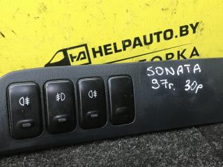 блок управления светом Hyundai Sonata Y3 [рестайлинг] 1996, 2.0 л., бензин, МКПП, седан, передний привод, G4CP