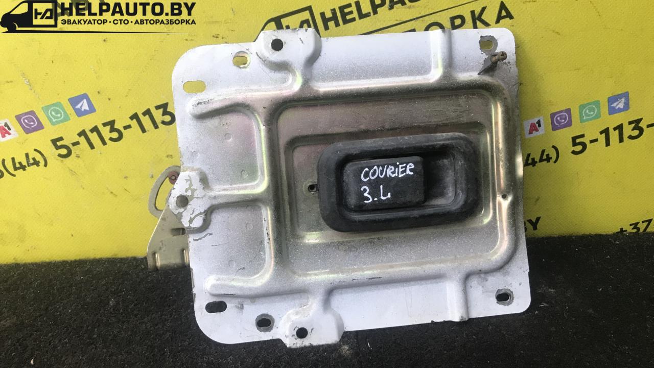 ручка внутренняя задняя левая Ford Courier 1994, 1.8 л., TD, дизель, МКПП, передний привод - фото №1
