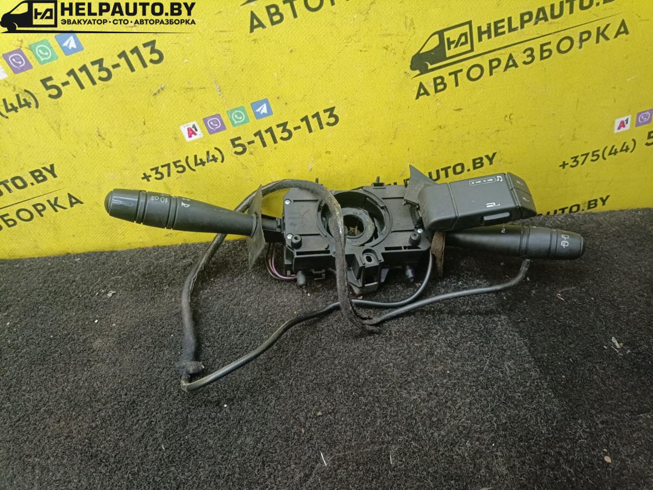 переключатель подрулевой (стрекоза) Renault Laguna 1 поколение 1995, 1.8 л., бензин, МКПП, универсал, передний привод, F3P - фото №1