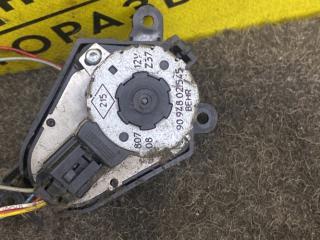моторчик заслонки печки Renault Laguna 1 поколение 1997, 2.0 л., бензин, МКПП, хетчбэк 5 дв., передний привод, F3P