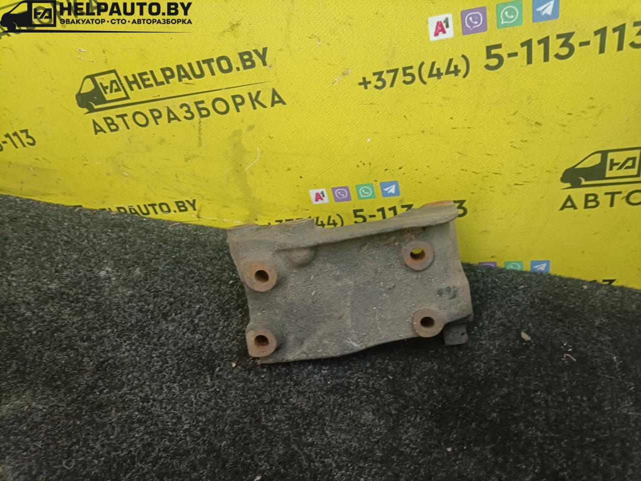 кронштейн двигателя Opel Vectra A 1994, 1.7 л., дизель, МКПП, хетчбэк 5 дв., передний привод, ISUZU - фото №1