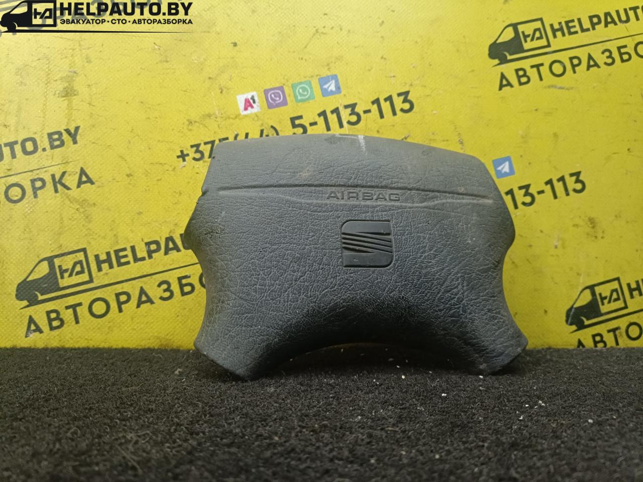 подушка безопасности водителя SEAT Alhambra 1 поколение 1999 - фото №1
