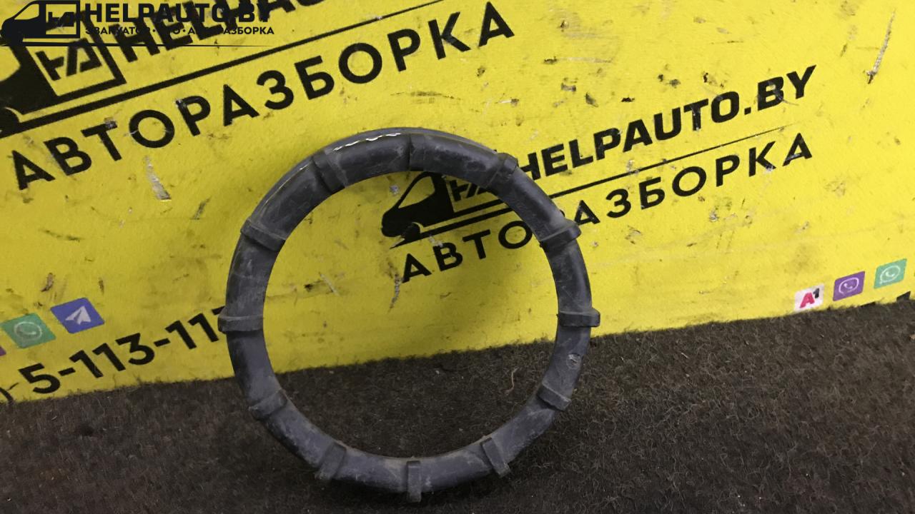 гайка топливного насоса Audi 80 8C/B4 1995, 2.0 л., бензин, МКПП, седан, передний привод - фото №1