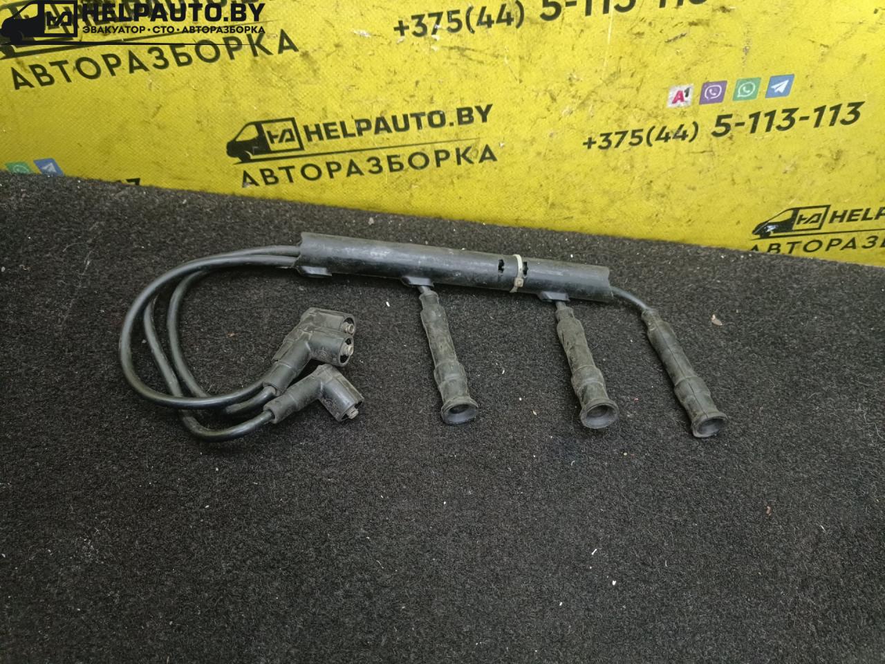 провод высоковольтный Audi 100 С3 1986, 2.0 л., бензин, МКПП, седан, передний привод - фото №1